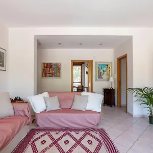 Apartment Tangerine Tree House, Cagliari